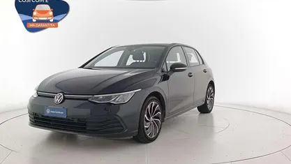 Deep black perlato Usata 2022 VW Golf Life Tre volumi | 22.500 € (Buon prezzo)