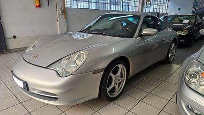 Usata Porsche 911 Carrera 4 320 CV (235 kW) 2003 Argento Coupé