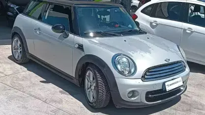Usata Mini Cooper D 90 CV (66 kW) 2011 Grigio Utilitaria