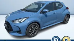 Azzurro metallizzato Usata 2021 Toyota Yaris Hybrid Trend Tre volumi | 18.000 € (Buon prezzo)
