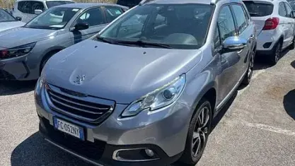 Usata Peugeot 2008 Allure 110 CV (80 kW) 2016 Grigio SUV