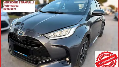 Usata Toyota Yaris Hybrid Trend 92 CV (67 kW) 2022 Grigio Berlina