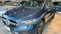 Blu/azzurro Usata 2021 Mercedes GLA250 Business SUV | 30.970 € (Ottimo prezzo)