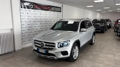 Usata Mercedes GLB200 Business 150 CV (110 kW) 2021 Grigio SUV
