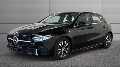 Usata Mercedes A180 Advanced 116 CV (85 kW) 2023 Bianco polare Berlina