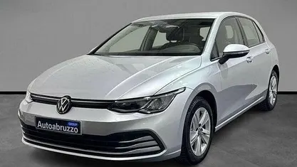Usata VW Golf VIII Life 131 CV (96 kW) 2022 Berlina