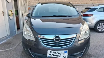Usata Opel Meriva 95 CV (69 kW) 2011 Grigio Monovolume