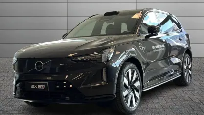 Usata Volvo EX90 Ultra 300 kW (408 CV) 2024 Platinum grey SUV