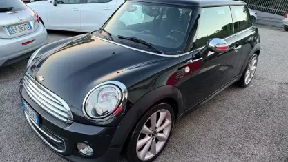 Usata Mini Cooper D 112 CV (82 kW) 2013 Nero Utilitaria