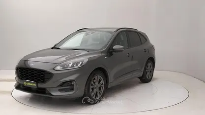 Usata Ford Kuga ST-Line 120 CV (88 kW) 2022 Grigio SUV
