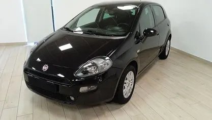 Usata Fiat Punto Street 77 CV (56 kW) 2018 Nero Utilitaria