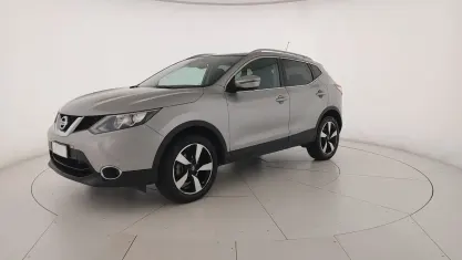 Usata Nissan Qashqai Acenta 110 CV (80 kW) 2016 Grigio SUV