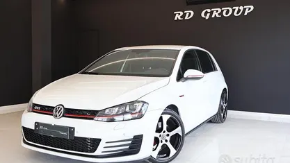 Usata VW Golf VII GTI 220 CV (161 kW) 2014 Berlina