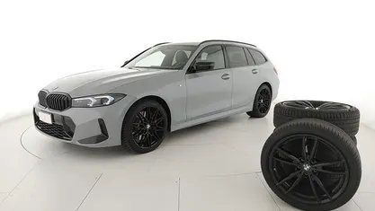 Usata BMW 330 M Sport 286 CV (210 kW) 2024 Grigio Station wagon