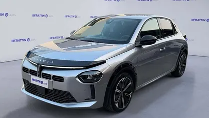 Usata Lancia Ypsilon 110 CV (80 kW) 2025 Utilitaria