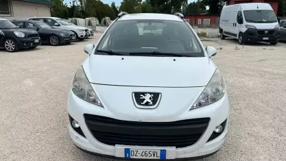 Usata Peugeot 207 90 CV (66 kW) 2010 Bianco Station wagon