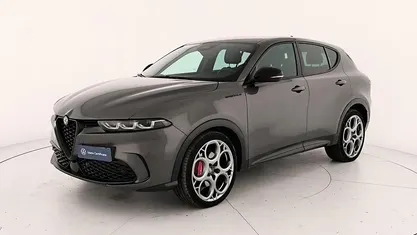 Grigio scuro met. Usata 2023 Alfa Romeo Tonale Edizione Speciale SUV | 23.900 € (Ottimo prezzo)