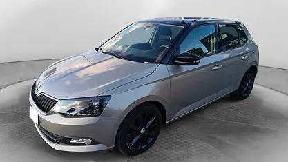 Usata 2017 Skoda Fabia Design Edition Utilitaria | 9900 € (Buon prezzo)