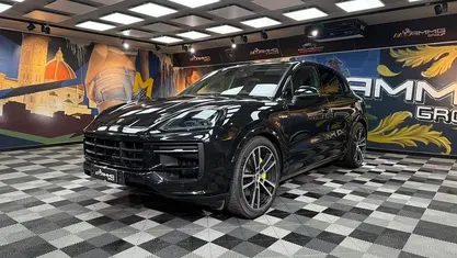 Usata Porsche Cayenne 305 CV (224 kW) 2025 Nero SUV
