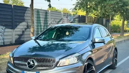 Usata Mercedes A200 Premium 136 CV (100 kW) 2013 Grigio Utilitaria
