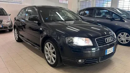 Nero Usata 2004 Audi A3 Ambition Tre volumi | 1999 € (Buon prezzo)