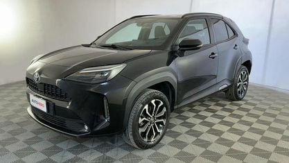 Second-hand Toyota Yaris Hybrid Trend 92 CP (67 kW) 2023 Negru