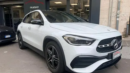 Usata Mercedes GLA200 Premium 150 CV (110 kW) 2020 Bianco SUV
