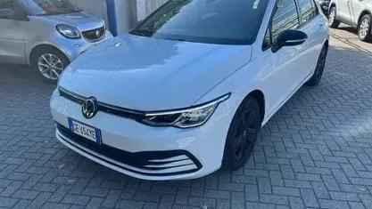 Occasion VW Golf VIII Life 110 PK (80 kW) 2021 Wit Hatchback