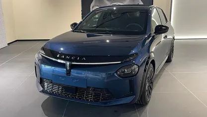 Usata Lancia Ypsilon 99 CV (72 kW) 2024 Blu Utilitaria