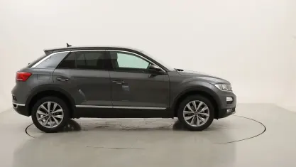 Usata VW T-Roc Style 116 CV (85 kW) 2021 Grigiogrigio SUV