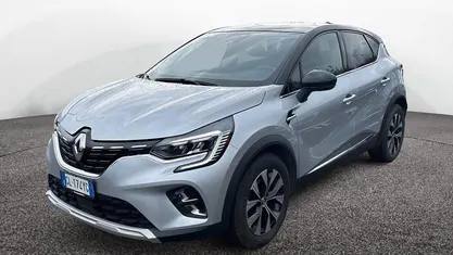 Usata Renault Captur Intens 101 CV (74 kW) 2023 Grigio SUV