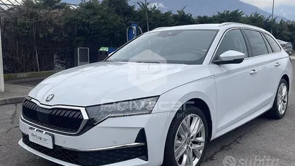 Usata Skoda Octavia SportLine 150 CV (110 kW) 2024 Bianco Station wagon