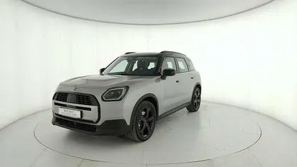 Melting silver iii Usata 2025 Mini Countryman Classic SUV | 36.600 € (Ottimo prezzo)
