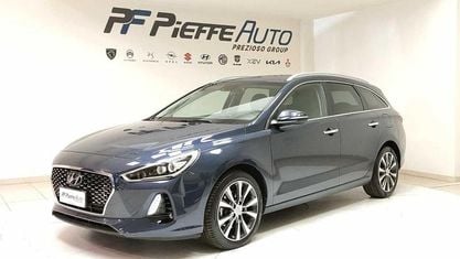 Käytetty Hyundai i30 Style 136 HP (100 kW) 2017 Sininen Farmari