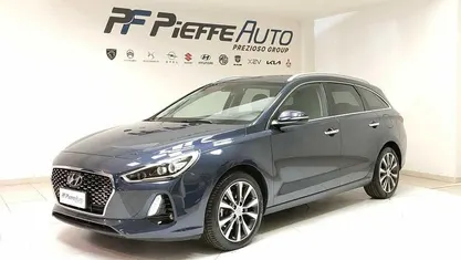 Usata Hyundai i30 Style 136 CV (100 kW) 2017 Blu Station wagon