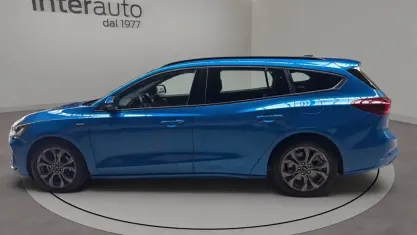 Usata Ford Focus ST-Line X 125 CV (91 kW) 2022 Desert island blue Station wagon