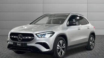 Nuova Mercedes GLA200 150 CV (110 kW) 2025 Blu SUV