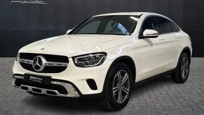 Usata Mercedes GLC300 245 CV (180 kW) 2019 Bianco SUV