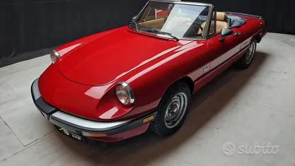Usata 1989 Alfa Romeo Spider Veloce Cabrio | 16.900 €