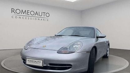Käytetty Porsche 996 300 HP (220 kW) 1999 Hopea Coupe - kaksiovinen
