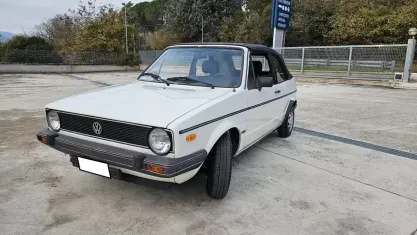 Usata VW Golf Cabriolet 50 CV (36 kW) 1982 Bianco Cabrio