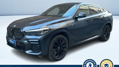 Grigio metallizzato Usata 2022 BMW X6 M Sport SUV | 50.900 € (Buon prezzo)
