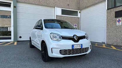 Bianco Usata 2022 Renault Twingo Urban Night Due volumi | 11.900 € (Buon prezzo)