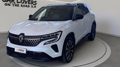 Usata Renault Austral Techno 200 CV (147 kW) 2023 Xui montecarlo bianconero SUV