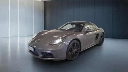 Usata Porsche 718 Cayman 300 CV (220 kW) 2018 Grigio Coupé