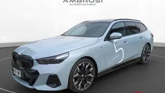 Usata 2024 BMW 520 Comfort Edition Station wagon | 78.500 €