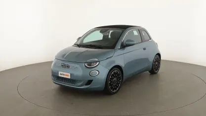 Usata Fiat 500e Icon 86 kW (118 CV) 2020 Blu Cabrio