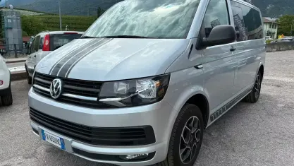Usata VW T6 Trendline 150 CV (110 kW) 2017 Grigio Furgone