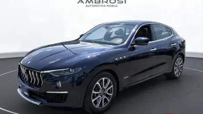 Usata Maserati Levante GranLusso 349 CV (256 kW) 2021 Blu SUV