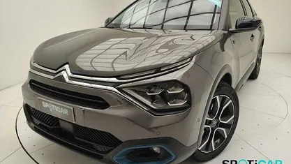 Usata Citroën e-C4 Shine 100 kW (136 CV) 2023 Grigio Berlina